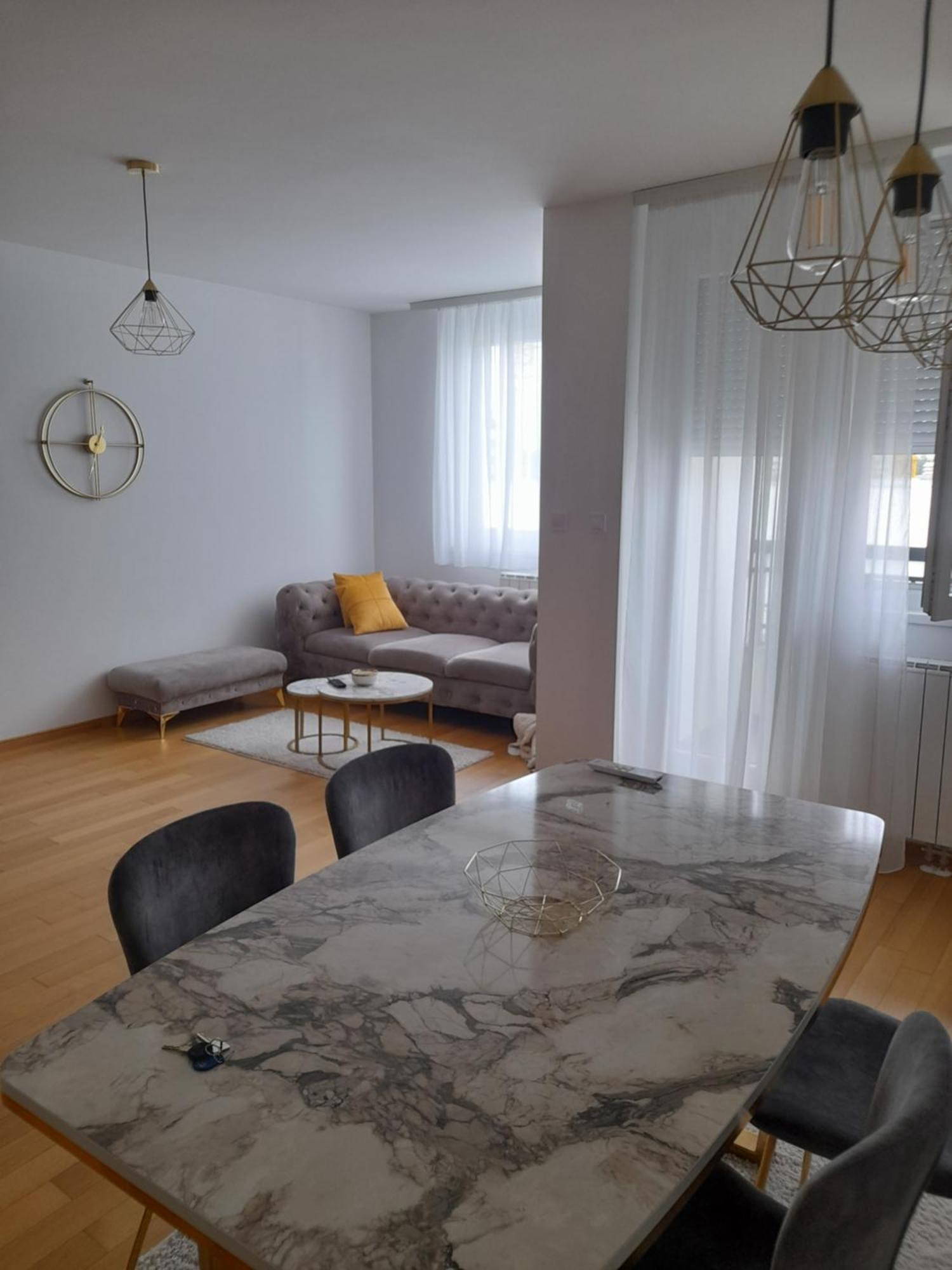 Apartman Lena 巴尼西卢卡 外观 照片
